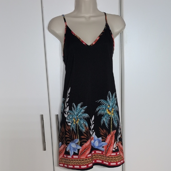 SHEIN Black Tropical Print Swim Coverup - Picture 1 of 5